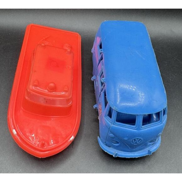 Vintage VW Volkswagen GAY Blue CAMPER Van & Boat GAY TOYS INC -C31 - Picture 2 of 12
